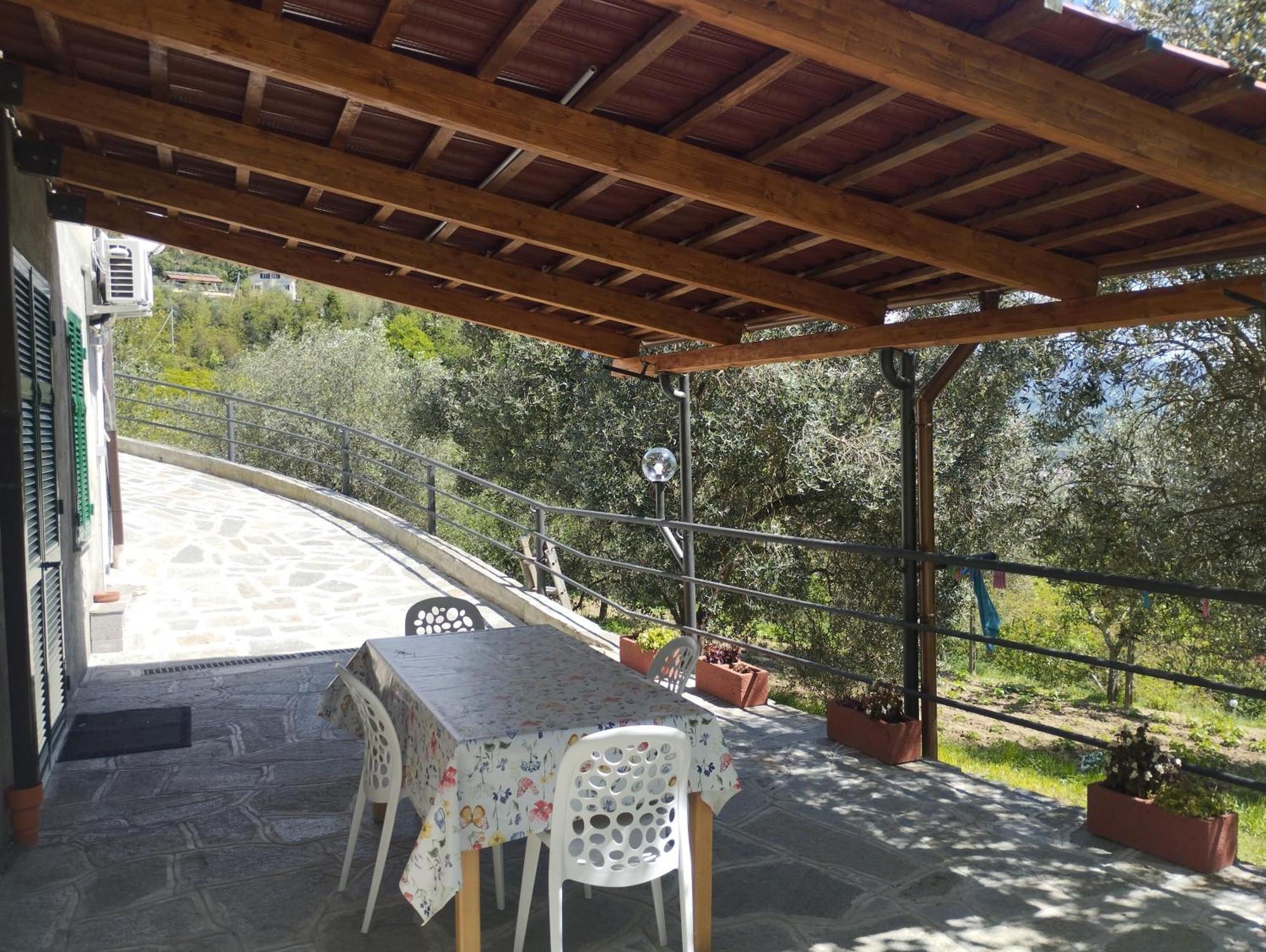 Villa Degli Ulivi Tivegna Екстер'єр фото